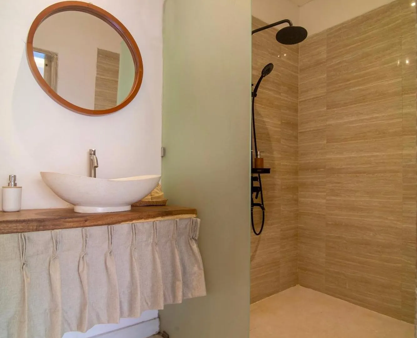 Simple & Magical Villas Praya Seminyak
