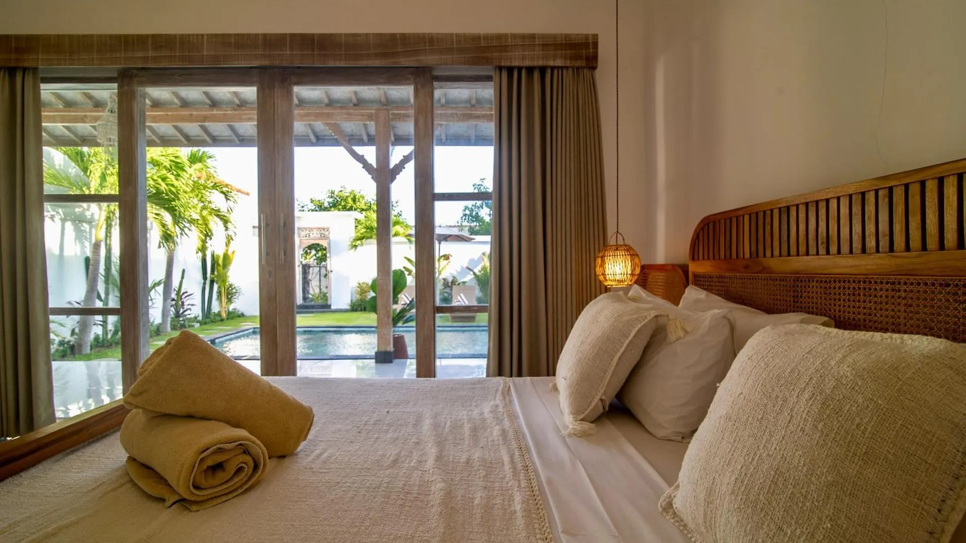 Simple & Magical Villas Praya Seminyak