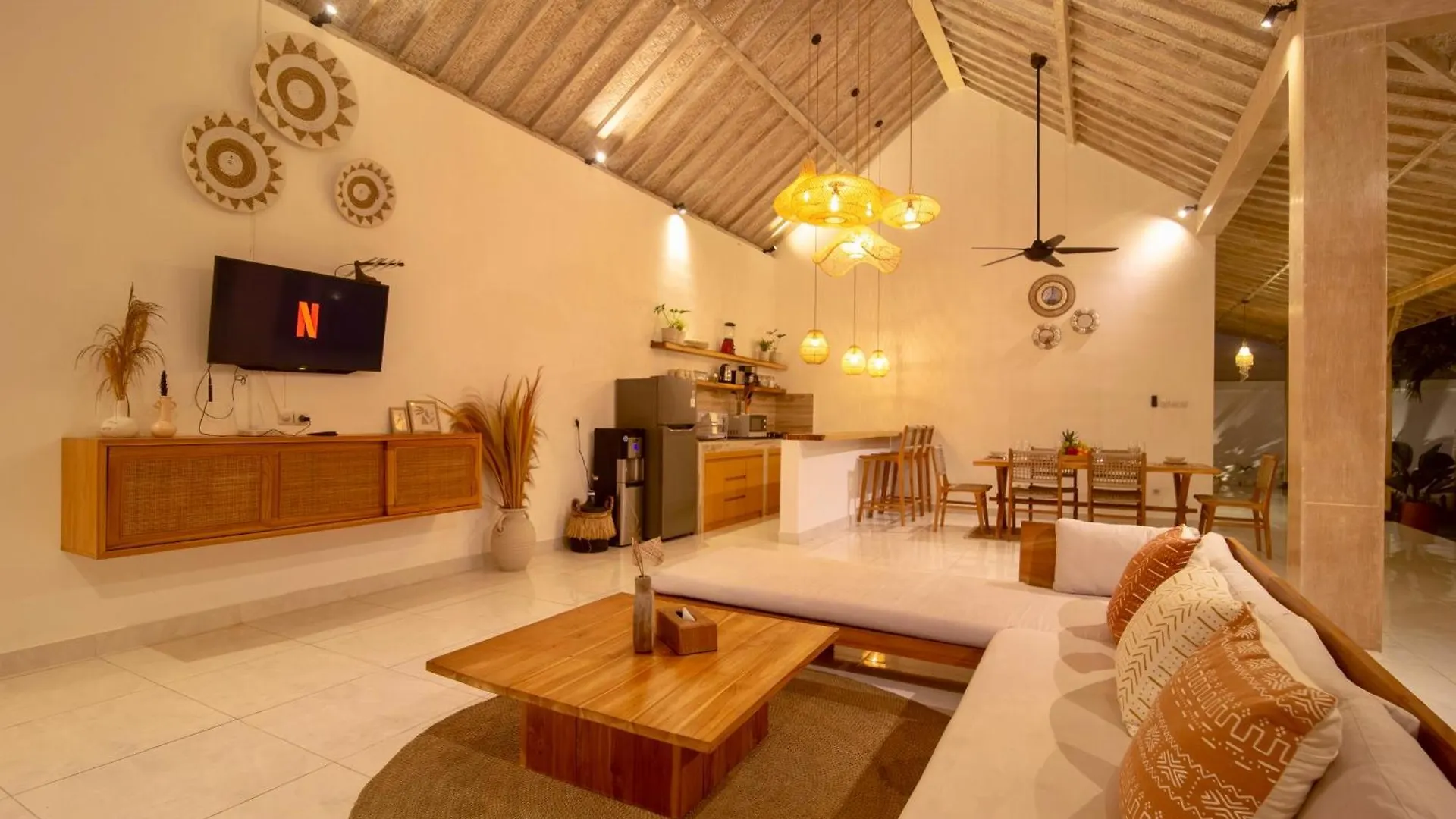 Simple & Magical Villas Praya Seminyak Indonesien